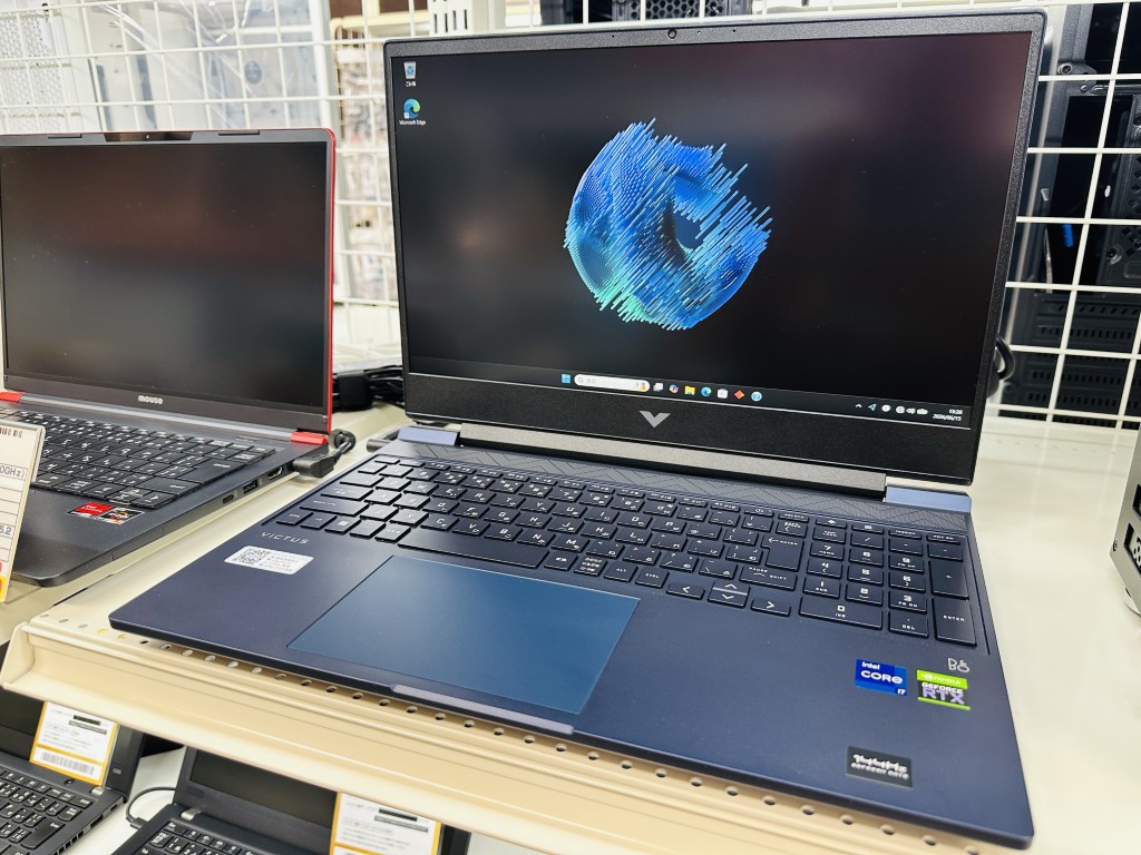 Victus by HP 15-fa0001TX ﾊﾟﾌｫｰﾏﾝｽﾓﾃﾞﾙ S2 - パソコンショップ 